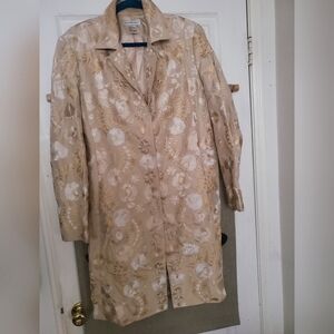 Newport  News silk embroidered coat 18